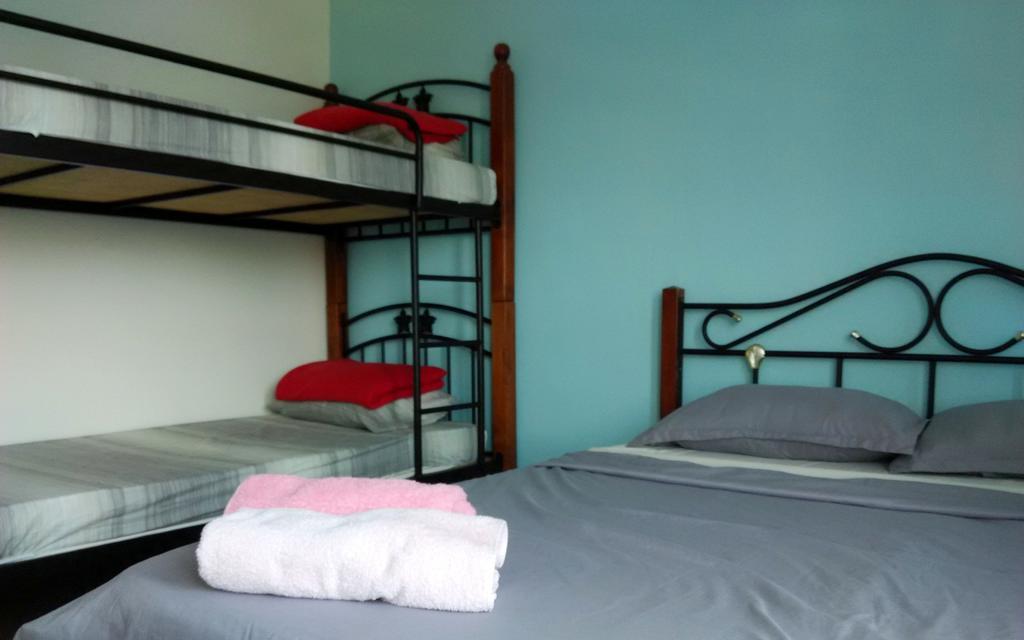ספאנג Moon Eleven Hostel Near Klia & Klia2 מראה חיצוני תמונה